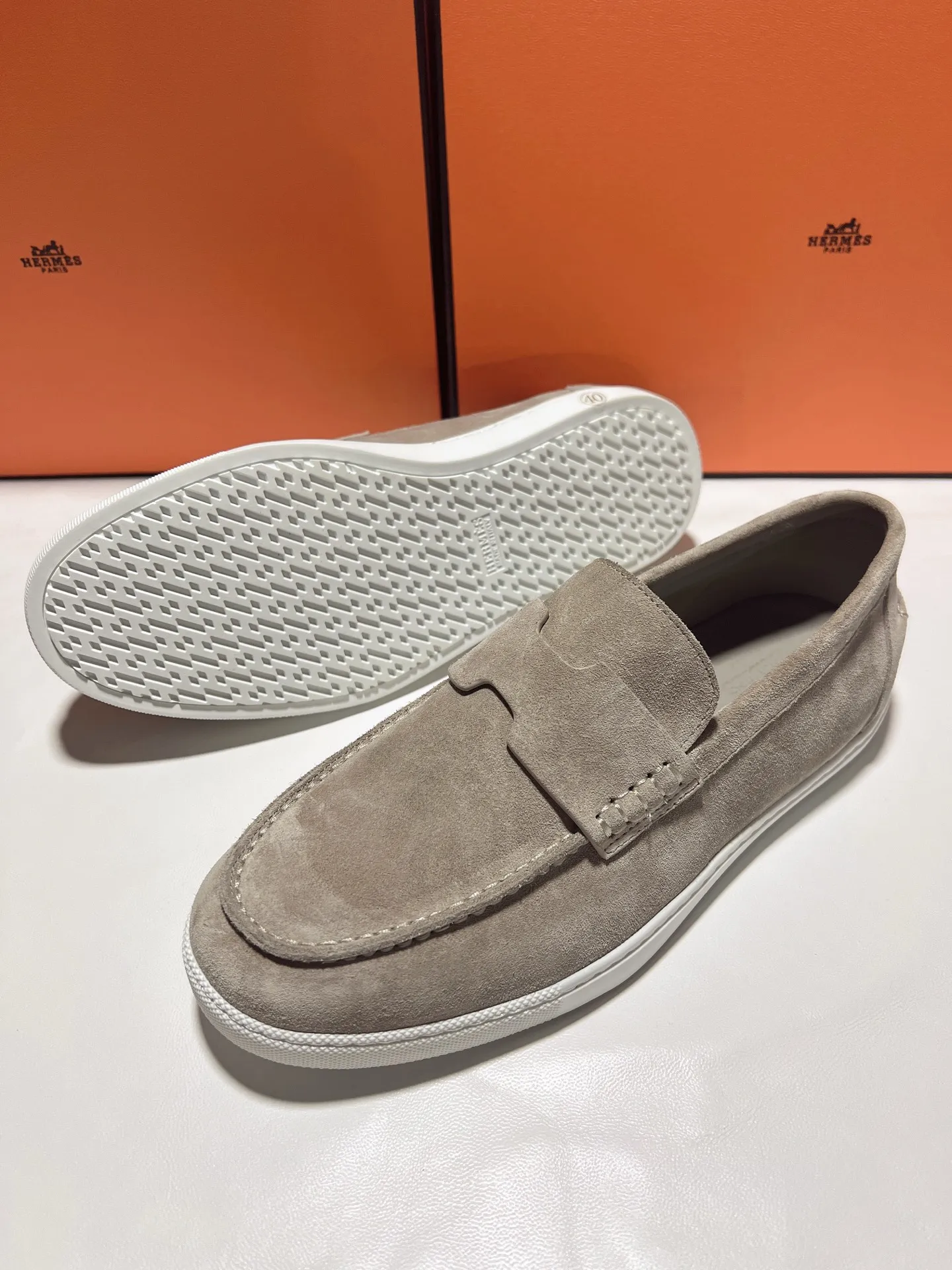 👟👟Ex-factory price 540👟👟 ♥2025 HERMES The latest hot model, the official website is developed simultaneously, original quality Size: Women's size 36/46